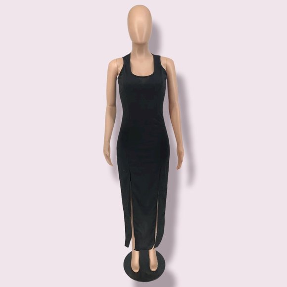 two-piece fashion top and shorts - Picture 3 of 4